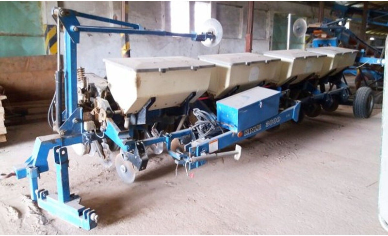 Kinze 3000 (8x lines 75 - 精准播种机:图2 Kinze 3000 (8x lines 75 - 精准播种机:图2
