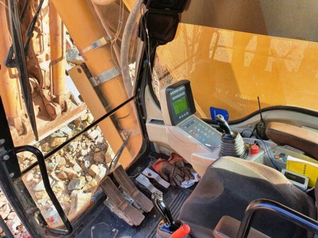 Liebherr R 984C HD (125t) - 履带式挖掘机:图5 Liebherr R 984C HD (125t) - 履带式挖掘机:图5