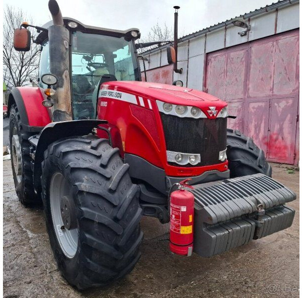 Massey Ferguson 8690 (MF) - 拖拉机:图1 Massey Ferguson 8690 (MF) - 拖拉机:图1