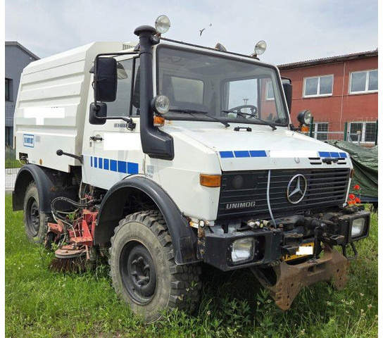 Mercedes-Benz Unimog 1400 +Schmidt SK320 - 建筑机械:图1 Mercedes-Benz Unimog 1400 +Schmidt SK320 - 建筑机械:图1