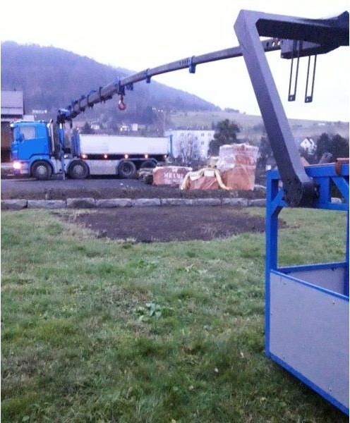 Scania 8x4 bord. R500 +23m crane - 翻斗车, 起重车:图4 Scania 8x4 bord. R500 +23m crane - 翻斗车, 起重车:图4