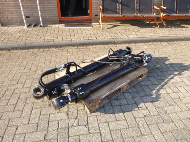 CAT 315/316/318 - 液压缸 适用于 履带式挖掘机:图1 CAT 315/316/318 - 液压缸 适用于 履带式挖掘机:图1