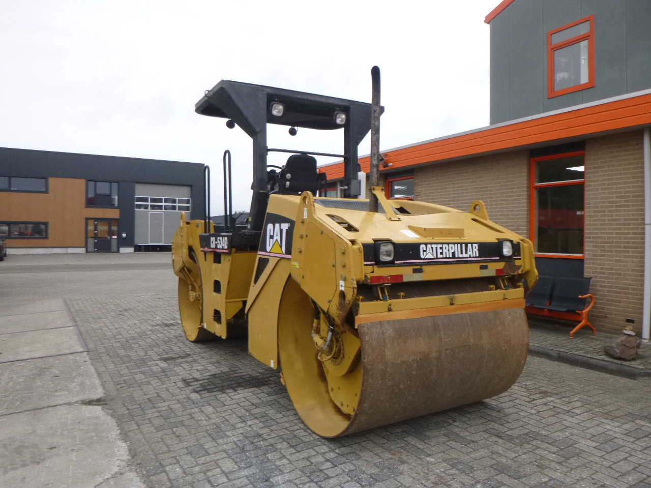 CATERPILLAR CB-534D - 压路机:图3 CATERPILLAR CB-534D - 压路机:图3