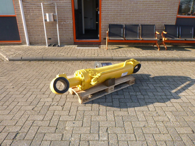 KOMATSU WA600 - 液压缸 适用于 轮式装载机:图1 KOMATSU WA600 - 液压缸 适用于 轮式装载机:图1