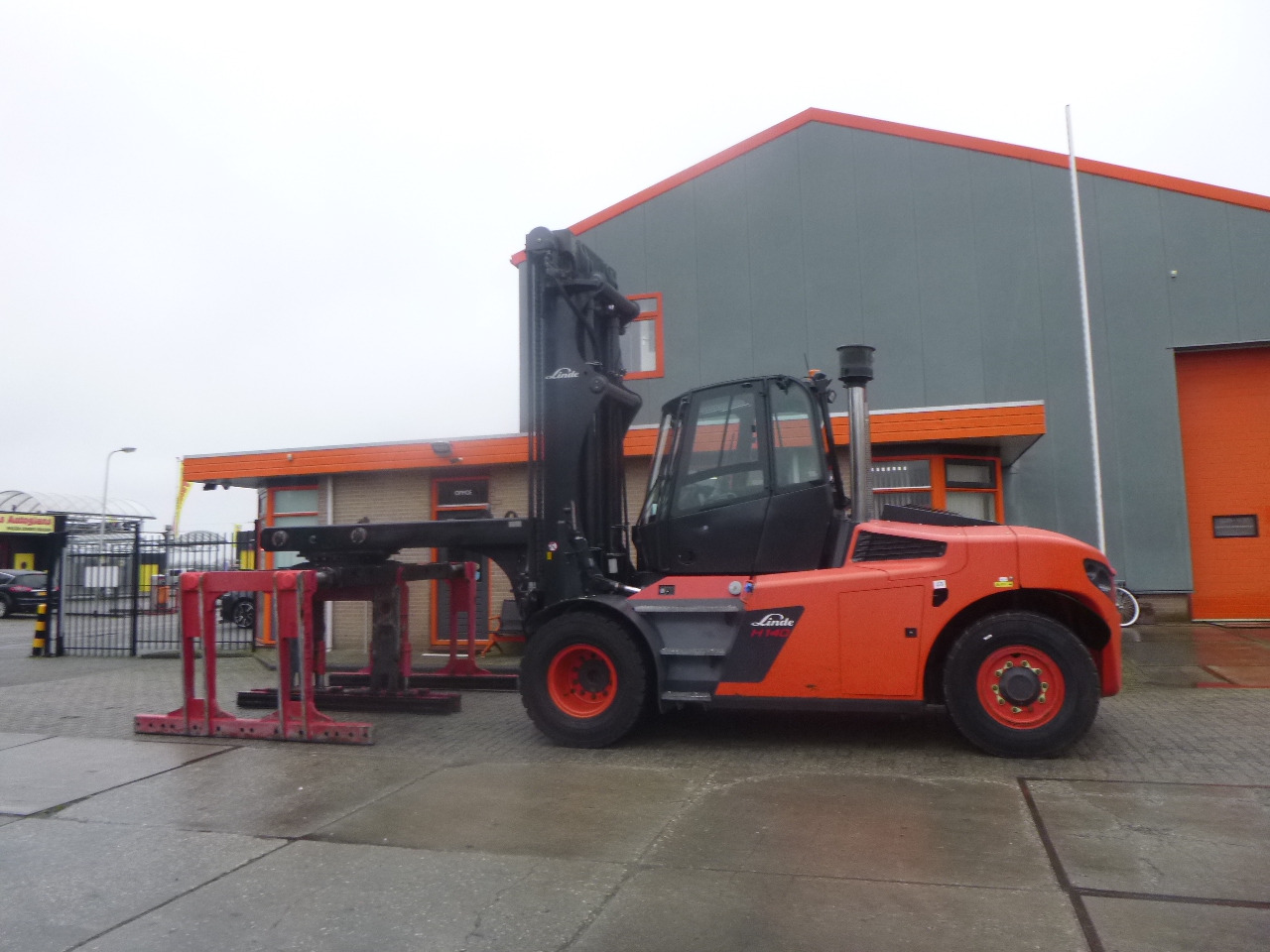 LINDE H140/1200-02 - 柴油叉车:图5 LINDE H140/1200-02 - 柴油叉车:图5