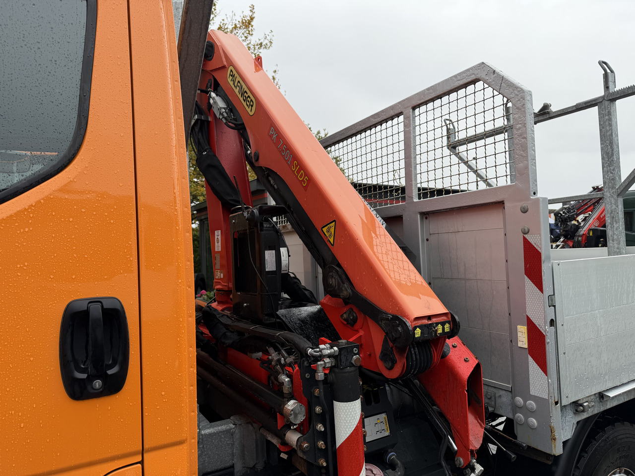 Iveco Daily 55S18W 4X4 Palfinger PK 7.501 - 栏板式/ 平板卡车, 起重车:图4 Iveco Daily 55S18W 4X4 Palfinger PK 7.501 - 栏板式/ 平板卡车, 起重车:图4