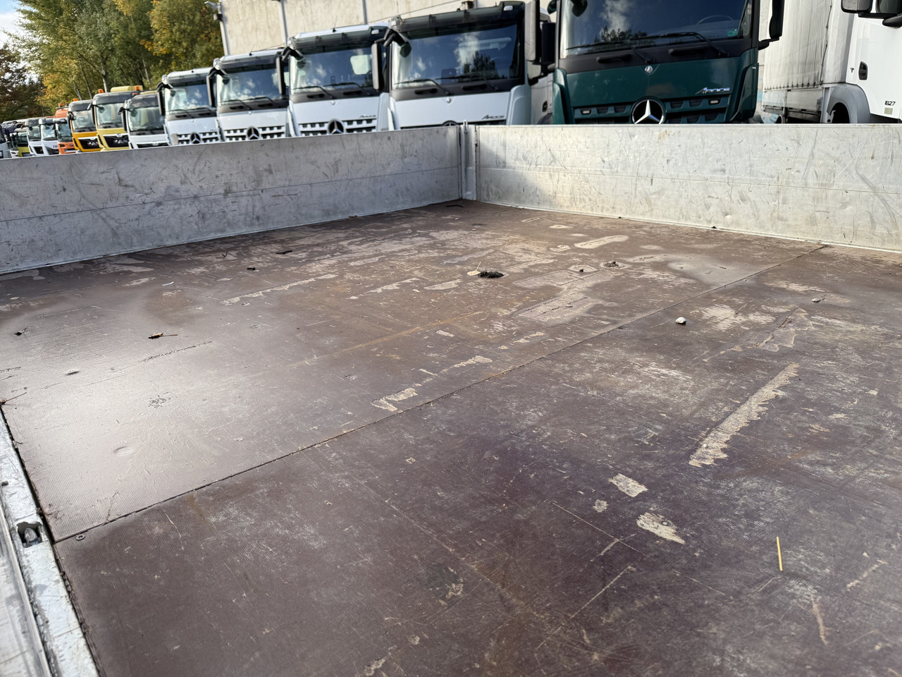 Iveco EuroCargo 75E16 Kran Hiab 055-2 - 起重车, 栏板式/ 平板卡车:图3 Iveco EuroCargo 75E16 Kran Hiab 055-2 - 起重车, 栏板式/ 平板卡车:图3