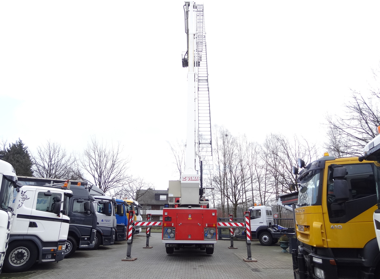 MAN FE 410 6X6 Feuerwehr Vema Lift 32 Meter - 车载空中平台:图2 MAN FE 410 6X6 Feuerwehr Vema Lift 32 Meter - 车载空中平台:图2