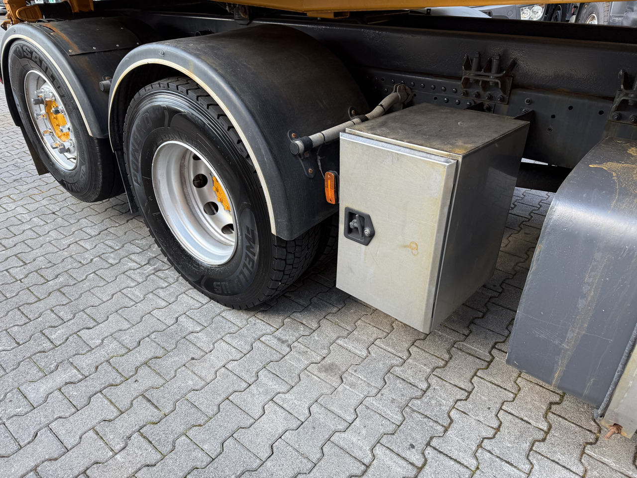 MAN TGA 26.360 6X2 Kipper Kran Palfinger 15500 - 翻斗车, 起重车:图2 MAN TGA 26.360 6X2 Kipper Kran Palfinger 15500 - 翻斗车, 起重车:图2