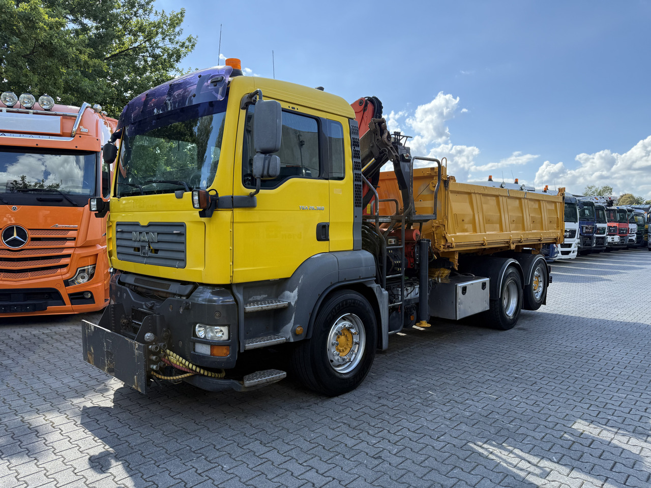 MAN TGA 26.360 6X2 Kipper Kran Palfinger 15500 - 翻斗车, 起重车:图1 MAN TGA 26.360 6X2 Kipper Kran Palfinger 15500 - 翻斗车, 起重车:图1
