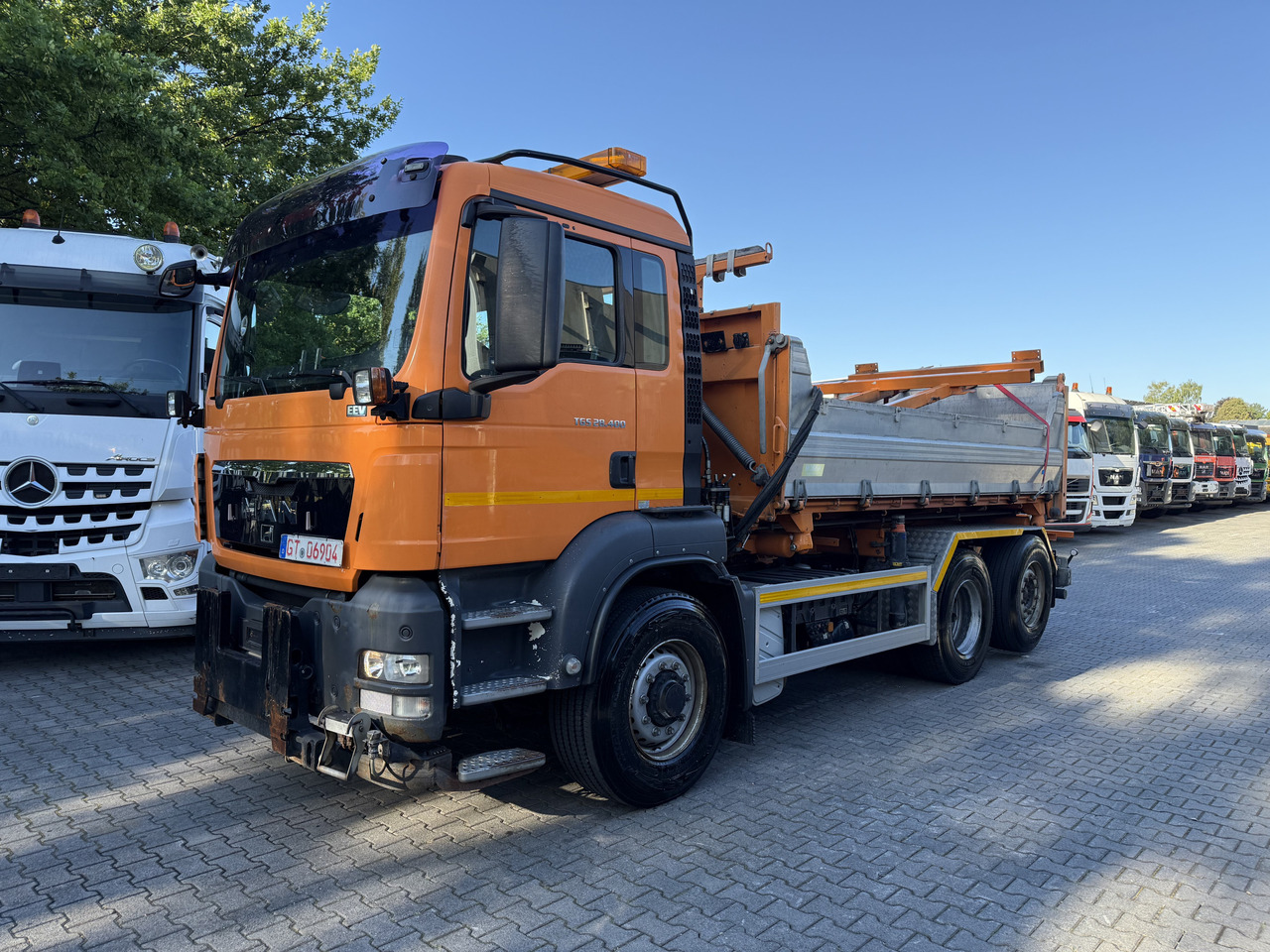 MAN TGS 28.400 6X4H-4 BL - 驾驶室底盘卡车, 起重车:图1 MAN TGS 28.400 6X4H-4 BL - 驾驶室底盘卡车, 起重车:图1