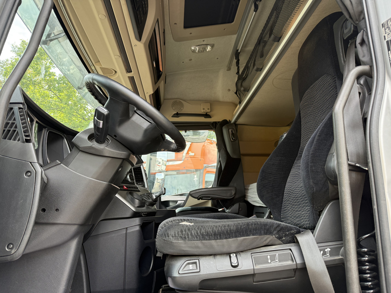 Mercedes-Benz Actros 1842LS Kran HMF 2020 bis 18 Meter - 牵引车:图5 Mercedes-Benz Actros 1842LS Kran HMF 2020 bis 18 Meter - 牵引车:图5