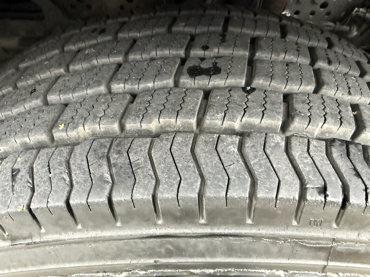 Mercedes-Benz Actros 2548 LS 6X2 Kran HMF 3220 bis 16 Meter - 起重车, 牵引车:图5 Mercedes-Benz Actros 2548 LS 6X2 Kran HMF 3220 bis 16 Meter - 起重车, 牵引车:图5