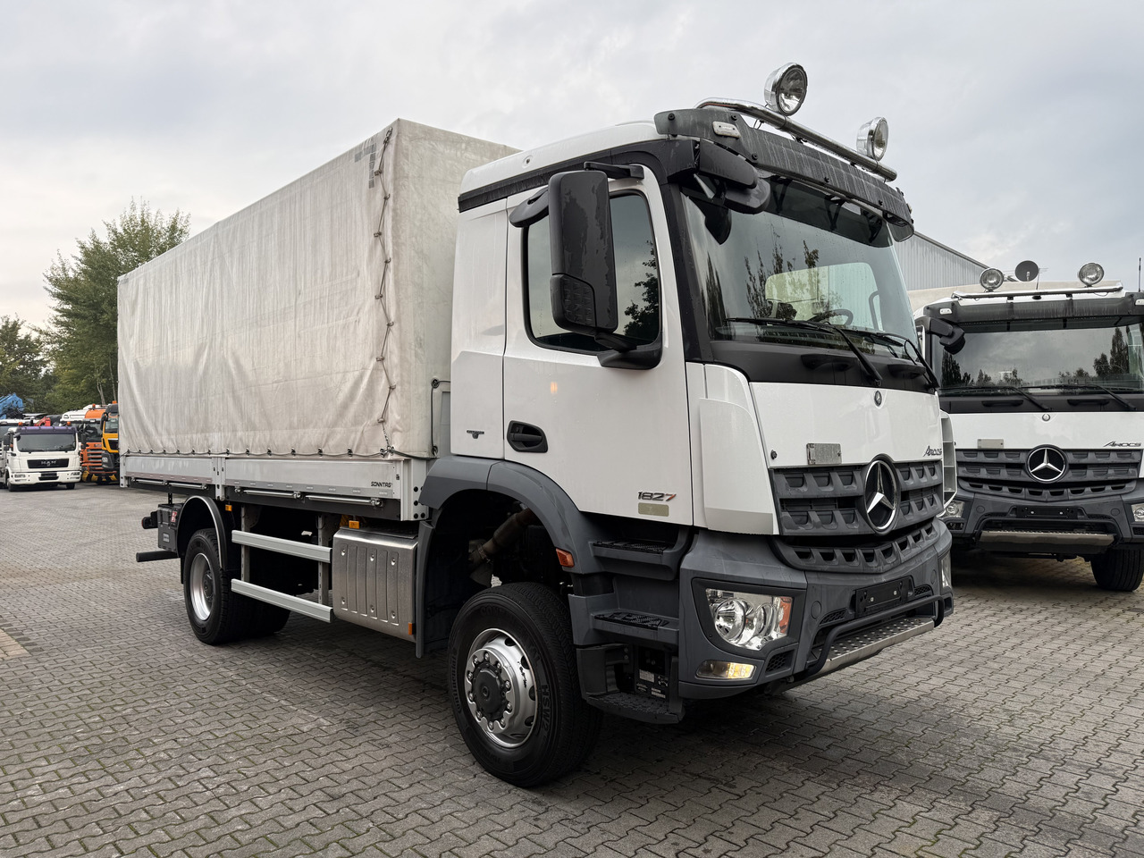 栏板式/ 平板卡车 Mercedes-Benz Arocs 1827 AK 4X4 Ex-：图11