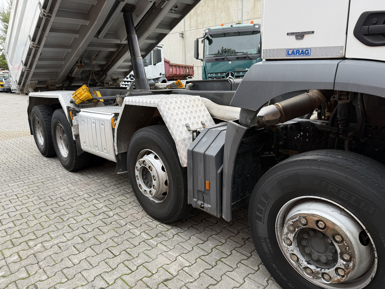 Mercedes-Benz Arocs 3246K 8X4 Meiller - 翻斗车:图4 Mercedes-Benz Arocs 3246K 8X4 Meiller - 翻斗车:图4