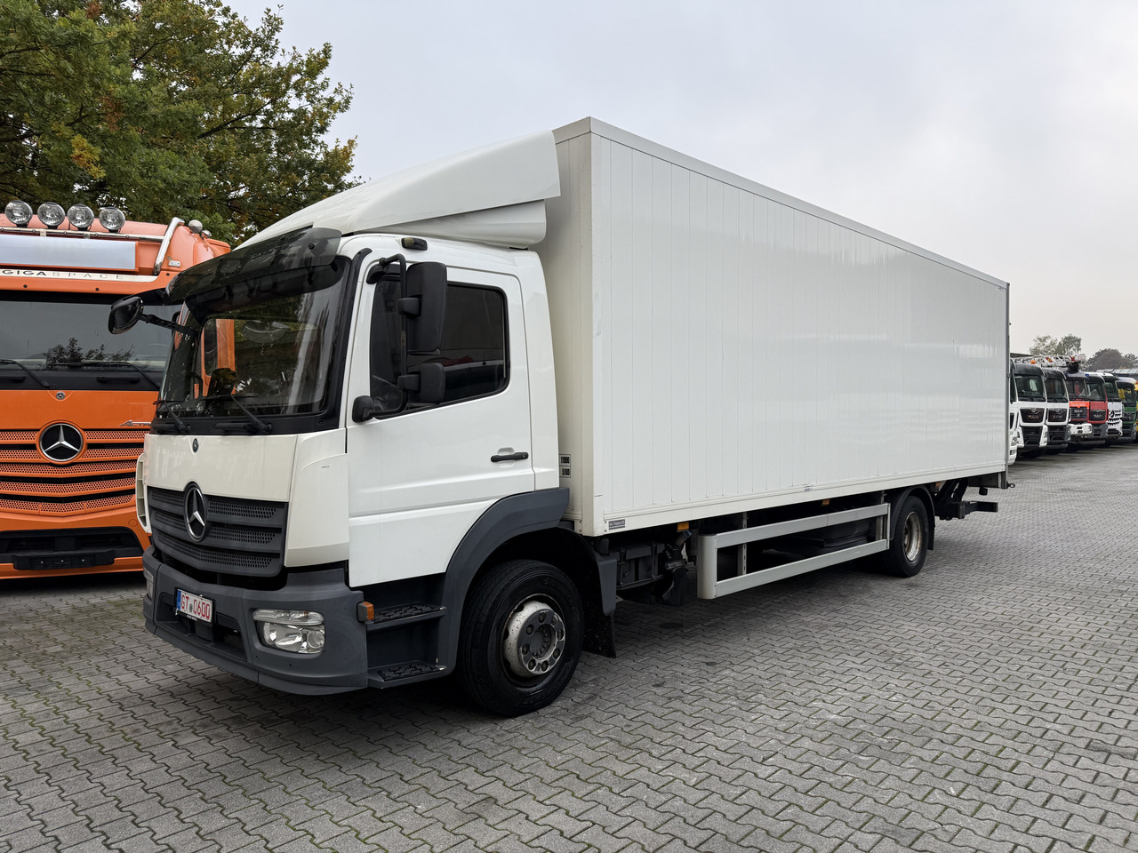 Mercedes-Benz Atego 1224 - 厢式卡车:图1 Mercedes-Benz Atego 1224 - 厢式卡车:图1