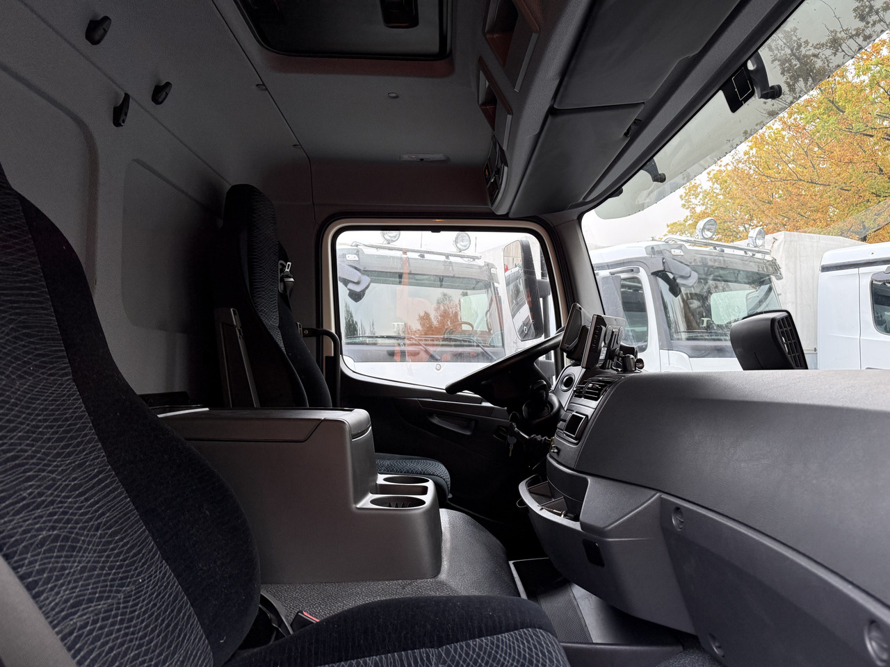 Mercedes-Benz Atego 1224 - 厢式卡车:图5 Mercedes-Benz Atego 1224 - 厢式卡车:图5