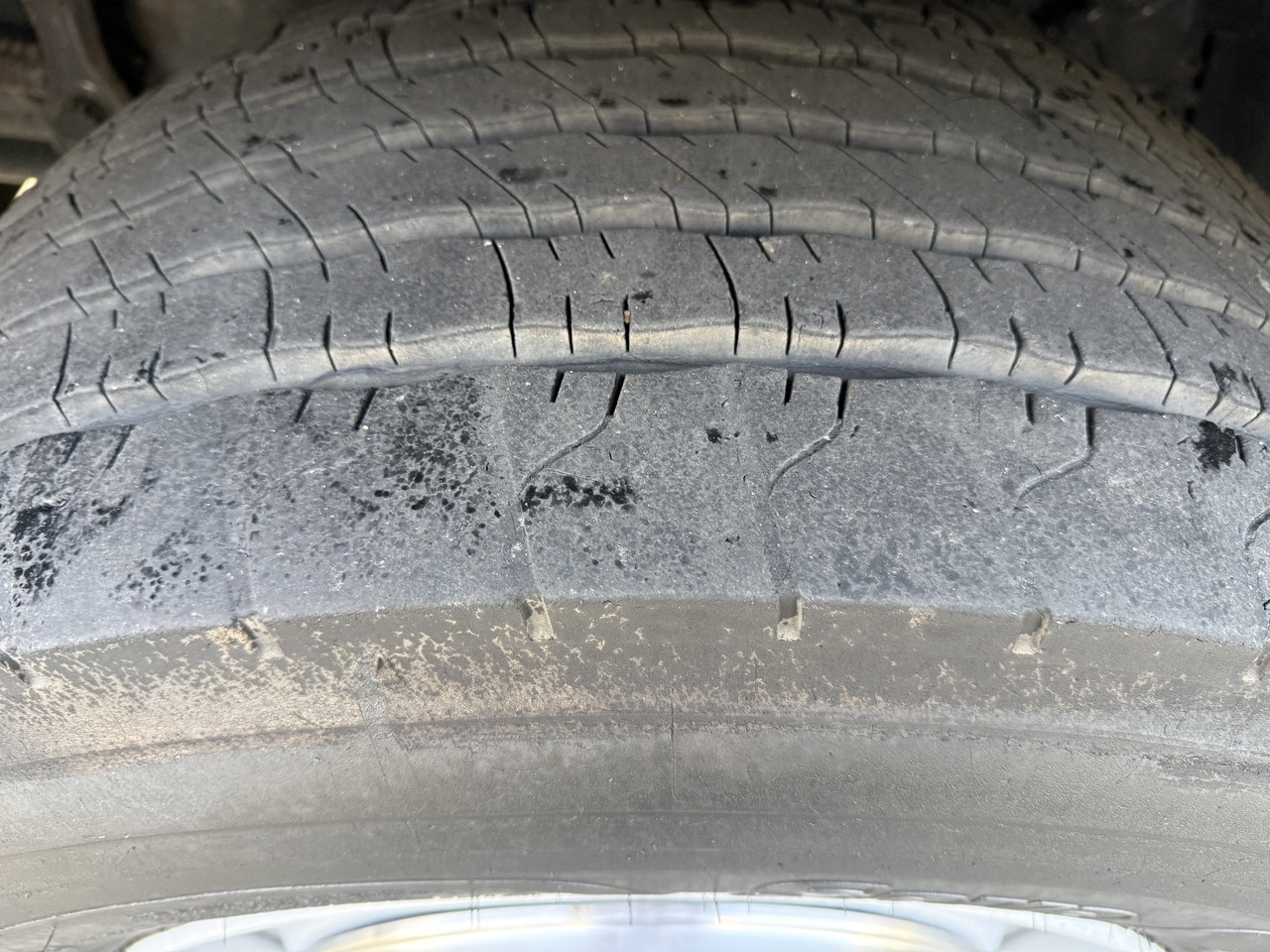 Scania G450 8X2*6 Kipper Kran HMF 2620 K5 - 翻斗车, 起重车:图3 Scania G450 8X2*6 Kipper Kran HMF 2620 K5 - 翻斗车, 起重车:图3