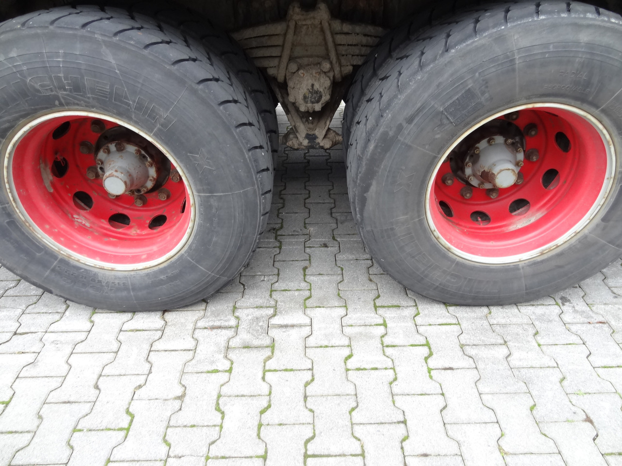 Scania R144 460 6X4 Fassi 360 bis 25 Meter - 起重车, 栏板式/ 平板卡车:图4 Scania R144 460 6X4 Fassi 360 bis 25 Meter - 起重车, 栏板式/ 平板卡车:图4