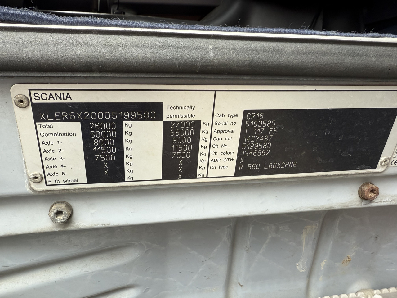 Scania R560 V8 6X2 Kranvorbereitung - 栏板式/ 平板卡车, 起重车:图2 Scania R560 V8 6X2 Kranvorbereitung - 栏板式/ 平板卡车, 起重车:图2