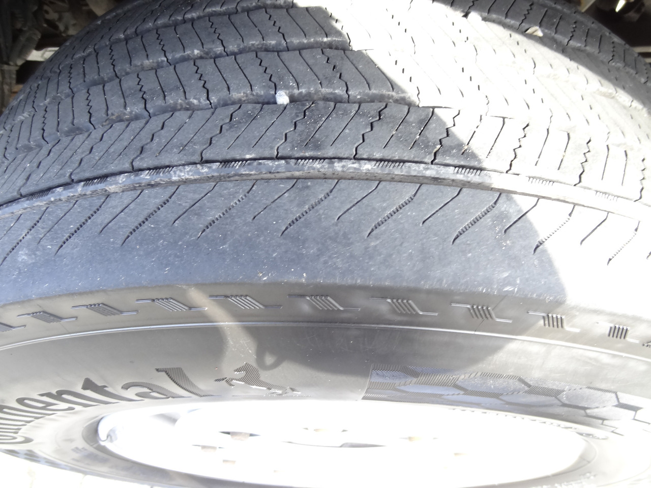 Volvo FM370 6X2*4 Kennis K14 Kran - 栏板式/ 平板卡车, 起重车:图5 Volvo FM370 6X2*4 Kennis K14 Kran - 栏板式/ 平板卡车, 起重车:图5