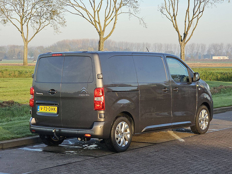Citroën Jumpy 1.6 ac L2 EURO6 - 紧凑型面包车:图3 Citroën Jumpy 1.6 ac L2 EURO6 - 紧凑型面包车:图3