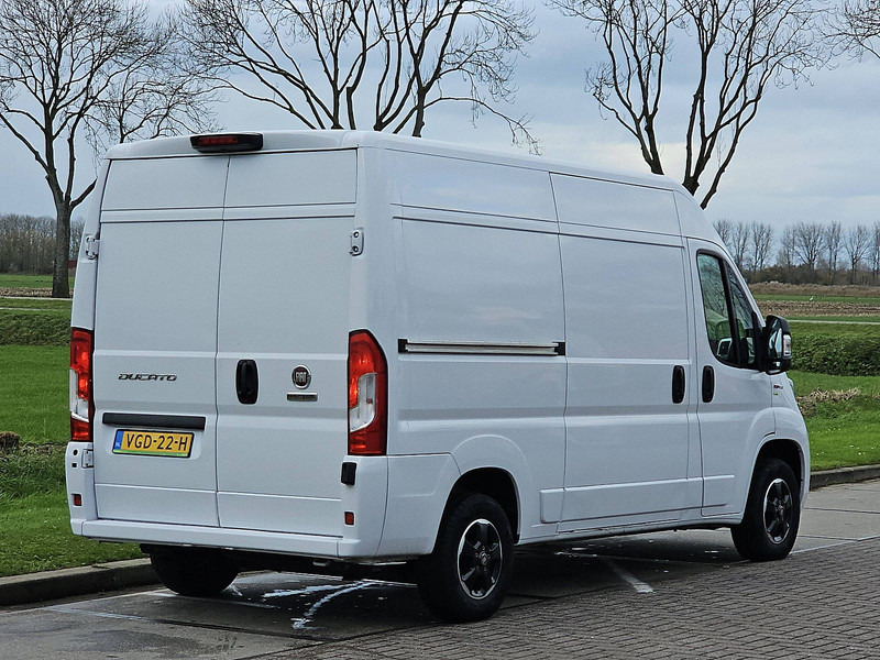 Fiat Ducato 2.3 Fullclima EURO6 - 紧凑型面包车:图3 Fiat Ducato 2.3 Fullclima EURO6 - 紧凑型面包车:图3