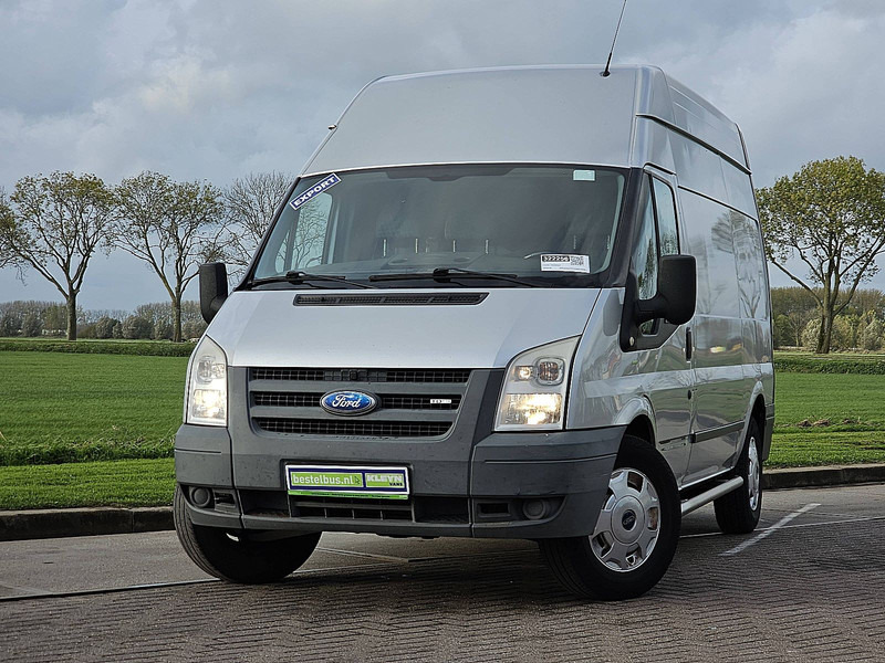 Ford Transit 2.2 TDCI - 紧凑型面包车:图1 Ford Transit 2.2 TDCI - 紧凑型面包车:图1