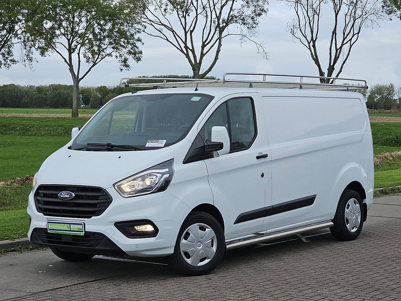 Ford Transit Custom 2.0 L2H1 Imperiaal Euro6 - 紧凑型面包车:图2 Ford Transit Custom 2.0 L2H1 Imperiaal Euro6 - 紧凑型面包车:图2