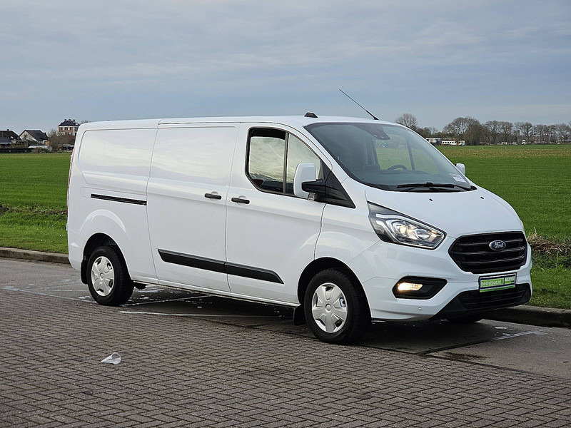 Ford Transit Custom 2.0 L2H1 Navi Euro6 - 紧凑型面包车:图5 Ford Transit Custom 2.0 L2H1 Navi Euro6 - 紧凑型面包车:图5