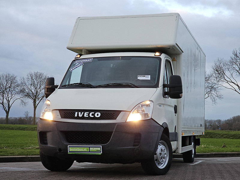 Iveco Daily 35 S 12 - 厢式货车:图1 Iveco Daily 35 S 12 - 厢式货车:图1