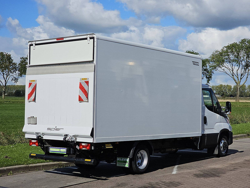 Iveco Daily 35C16 Bakwagen Laadklep - 厢式货车:图3 Iveco Daily 35C16 Bakwagen Laadklep - 厢式货车:图3