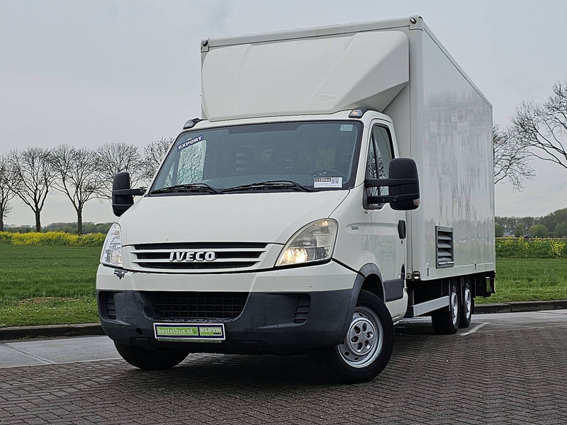 Iveco Daily 35S14 BE-COMBI Laadklep! - 厢式货车:图1 Iveco Daily 35S14 BE-COMBI Laadklep! - 厢式货车:图1