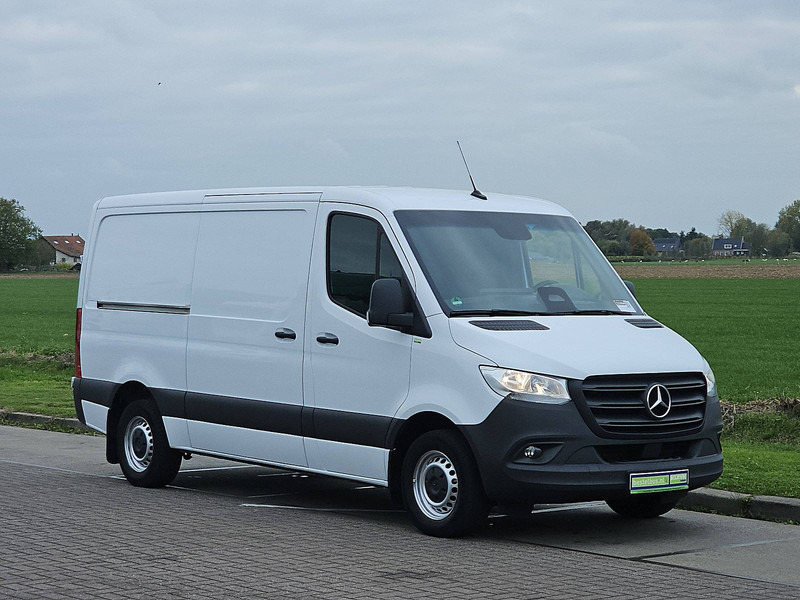 Mercedes-Benz Sprinter 315 L2H1 Mbux10 Trekhaak - 无侧窗厢式货车:图5 Mercedes-Benz Sprinter 315 L2H1 Mbux10 Trekhaak - 无侧窗厢式货车:图5