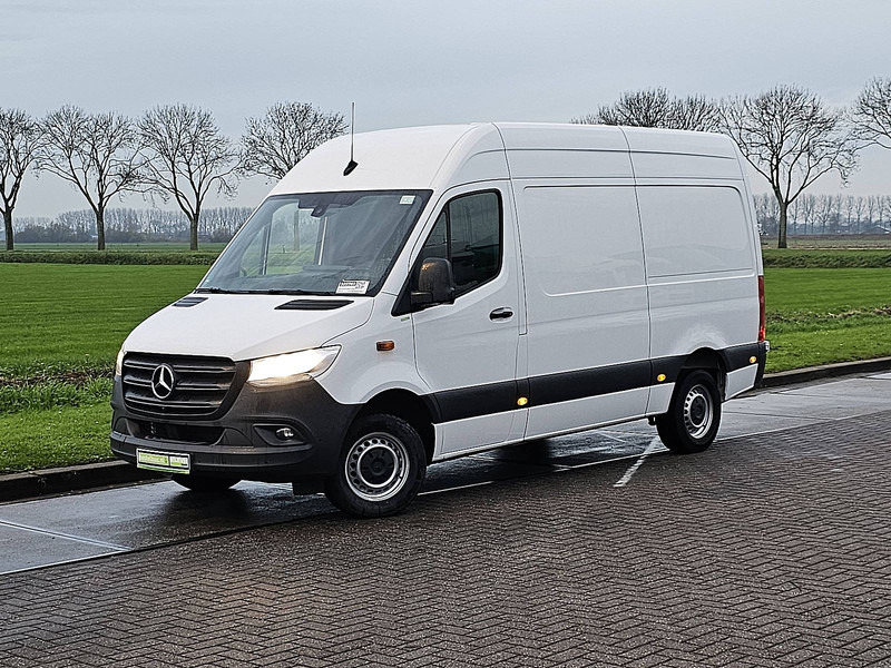 Mercedes-Benz Sprinter 317 L2H2 Mbux Navi RWD! - 无侧窗厢式货车:图2 Mercedes-Benz Sprinter 317 L2H2 Mbux Navi RWD! - 无侧窗厢式货车:图2