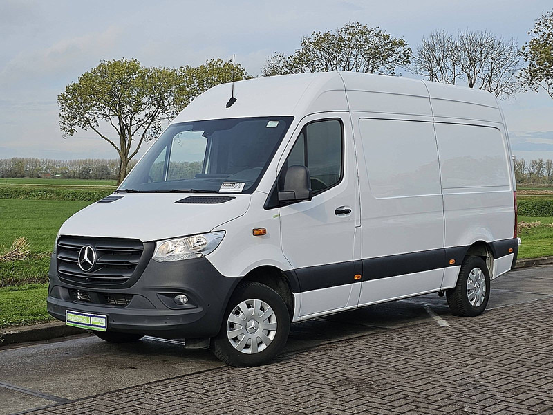 Mercedes-Benz Sprinter 317 L2H2 Mbux Navi RWD! - 无侧窗厢式货车:图2 Mercedes-Benz Sprinter 317 L2H2 Mbux Navi RWD! - 无侧窗厢式货车:图2