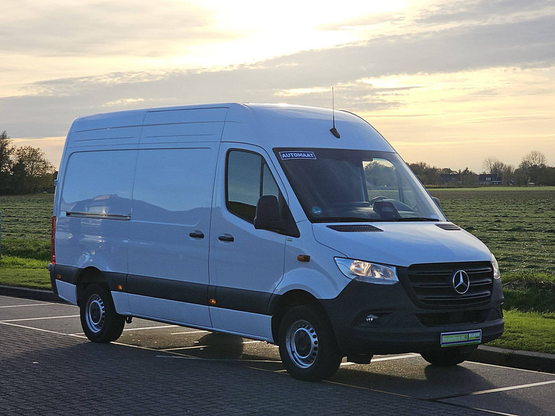 Mercedes-Benz Sprinter 317 L2H2 RWD Mbux10 - 无侧窗厢式货车:图5 Mercedes-Benz Sprinter 317 L2H2 RWD Mbux10 - 无侧窗厢式货车:图5