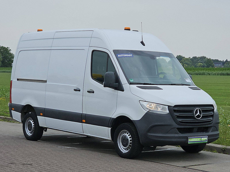 Mercedes-Benz Sprinter 319 L2H2 V6 3.5t-Trekh. - 无侧窗厢式货车:图5 Mercedes-Benz Sprinter 319 L2H2 V6 3.5t-Trekh. - 无侧窗厢式货车:图5