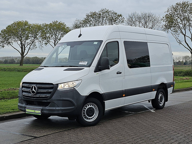 Mercedes-Benz Sprinter 319 L2H2 V6 Dub.- Cab. - 无侧窗厢式货车:图2 Mercedes-Benz Sprinter 319 L2H2 V6 Dub.- Cab. - 无侧窗厢式货车:图2