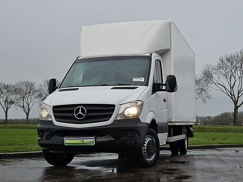 Mercedes-Benz Sprinter 516 - 厢式货车:图1 Mercedes-Benz Sprinter 516 - 厢式货车:图1