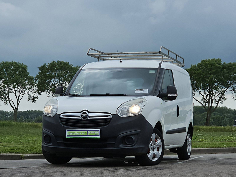 Opel Combo 1.3 - 紧凑型面包车:图1 Opel Combo 1.3 - 紧凑型面包车:图1