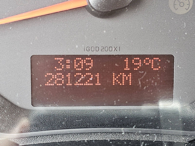 Renault Kangoo 1.5 DCI COMFORT AC - 厢式货车:图4 Renault Kangoo 1.5 DCI COMFORT AC - 厢式货车:图4