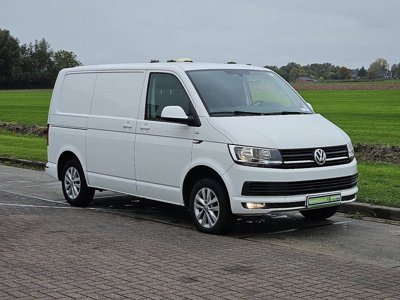 Volkswagen Transporter 2.0 TDI 115 EDITION L1H1 - 紧凑型面包车:图5 Volkswagen Transporter 2.0 TDI 115 EDITION L1H1 - 紧凑型面包车:图5