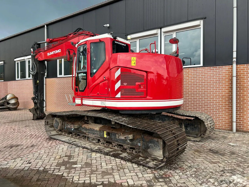 Case CX235C SR - 履带式挖掘机:图4 Case CX235C SR - 履带式挖掘机:图4