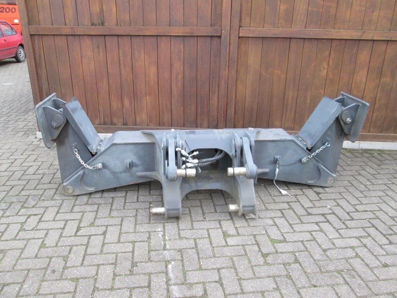 Doosan DX140W outriggers - 附件 适用于 轮式挖掘机:图2 Doosan DX140W outriggers - 附件 适用于 轮式挖掘机:图2