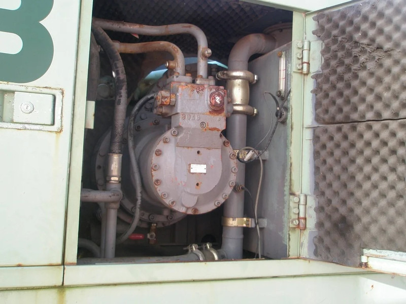 Hitachi KH125-3 - 履带式起重机:图5 Hitachi KH125-3 - 履带式起重机:图5