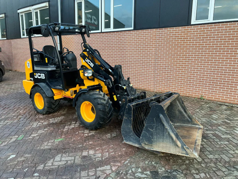 JCB 403 PLUS - 紧凑型轨道装载机:图3 JCB 403 PLUS - 紧凑型轨道装载机:图3