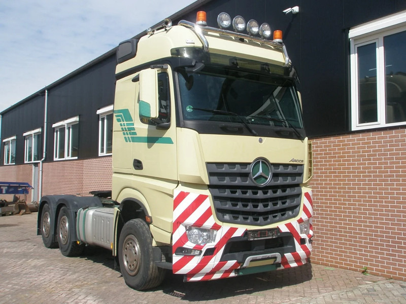 Mercedes-Benz Arocs 3351 3351 120 Ton - 牵引车:图4 Mercedes-Benz Arocs 3351 3351 120 Ton - 牵引车:图4