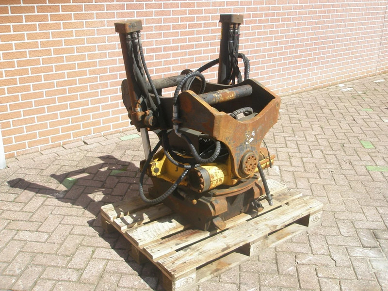Onbekend S70 engcon EC226 - 倾斜旋转器 适用于 建筑机械:图2 Onbekend S70 engcon EC226 - 倾斜旋转器 适用于 建筑机械:图2