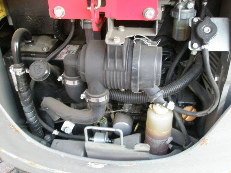 Yanmar SV17 - 小型挖掘机:图5 Yanmar SV17 - 小型挖掘机:图5